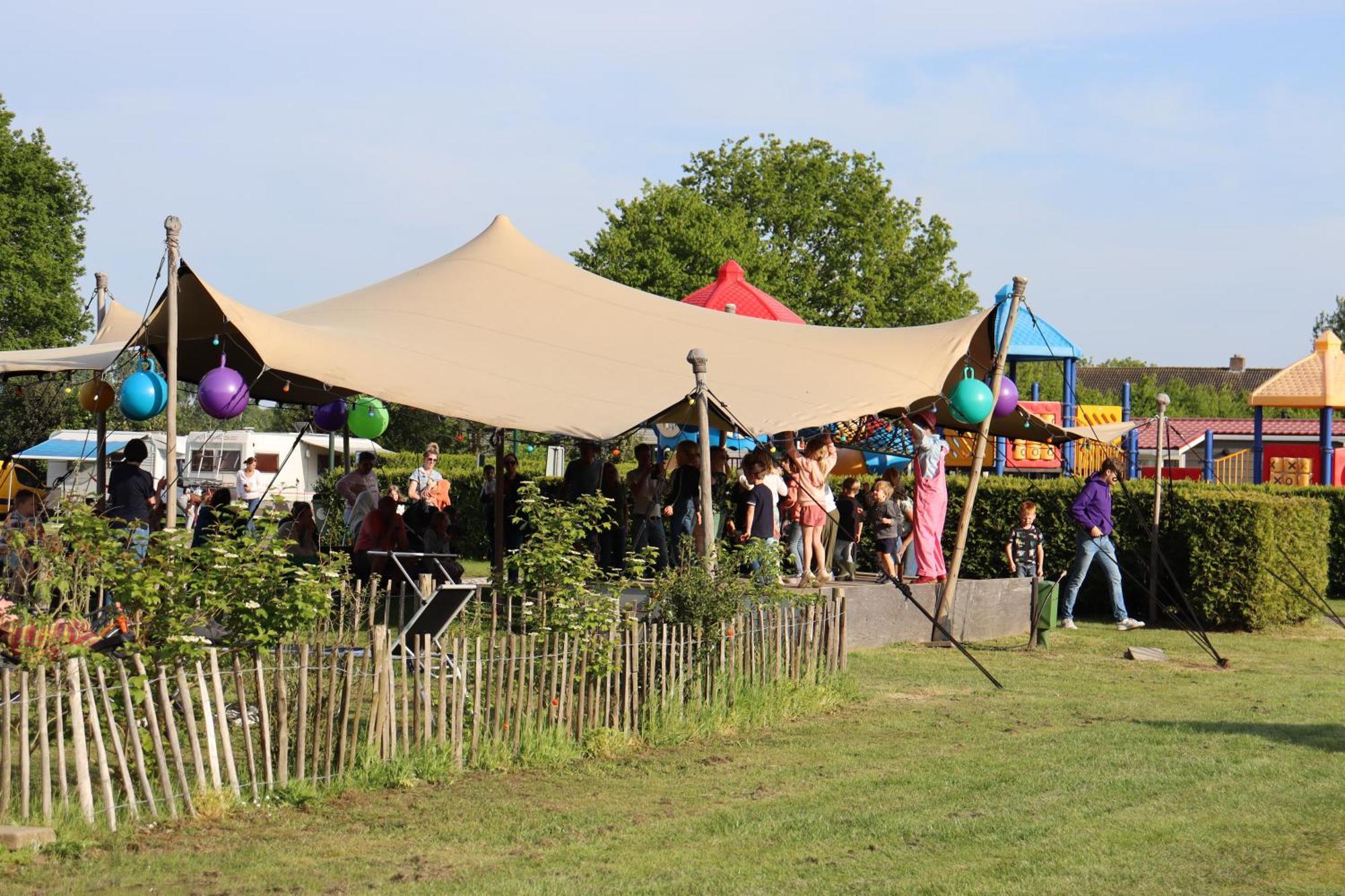 Holiday Park Duinhoeve Udenhout Exterior foto