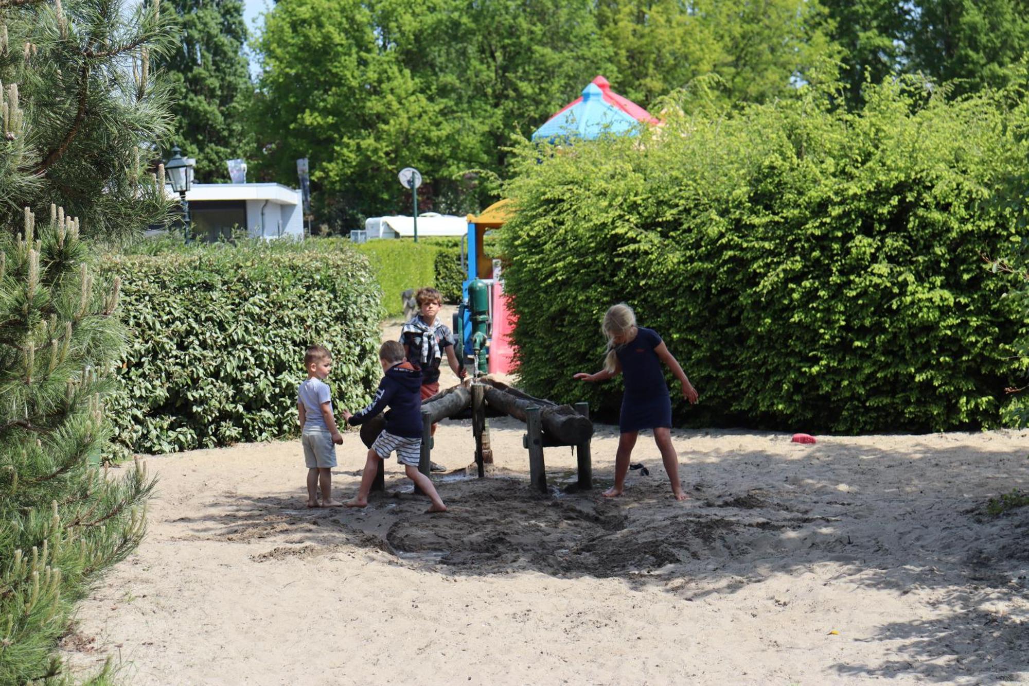 Holiday Park Duinhoeve Udenhout Exterior foto