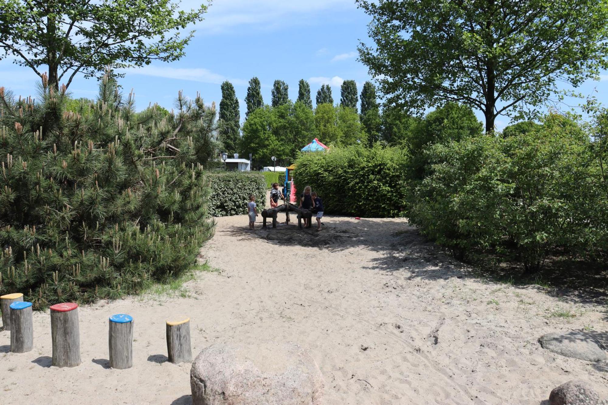 Holiday Park Duinhoeve Udenhout Exterior foto